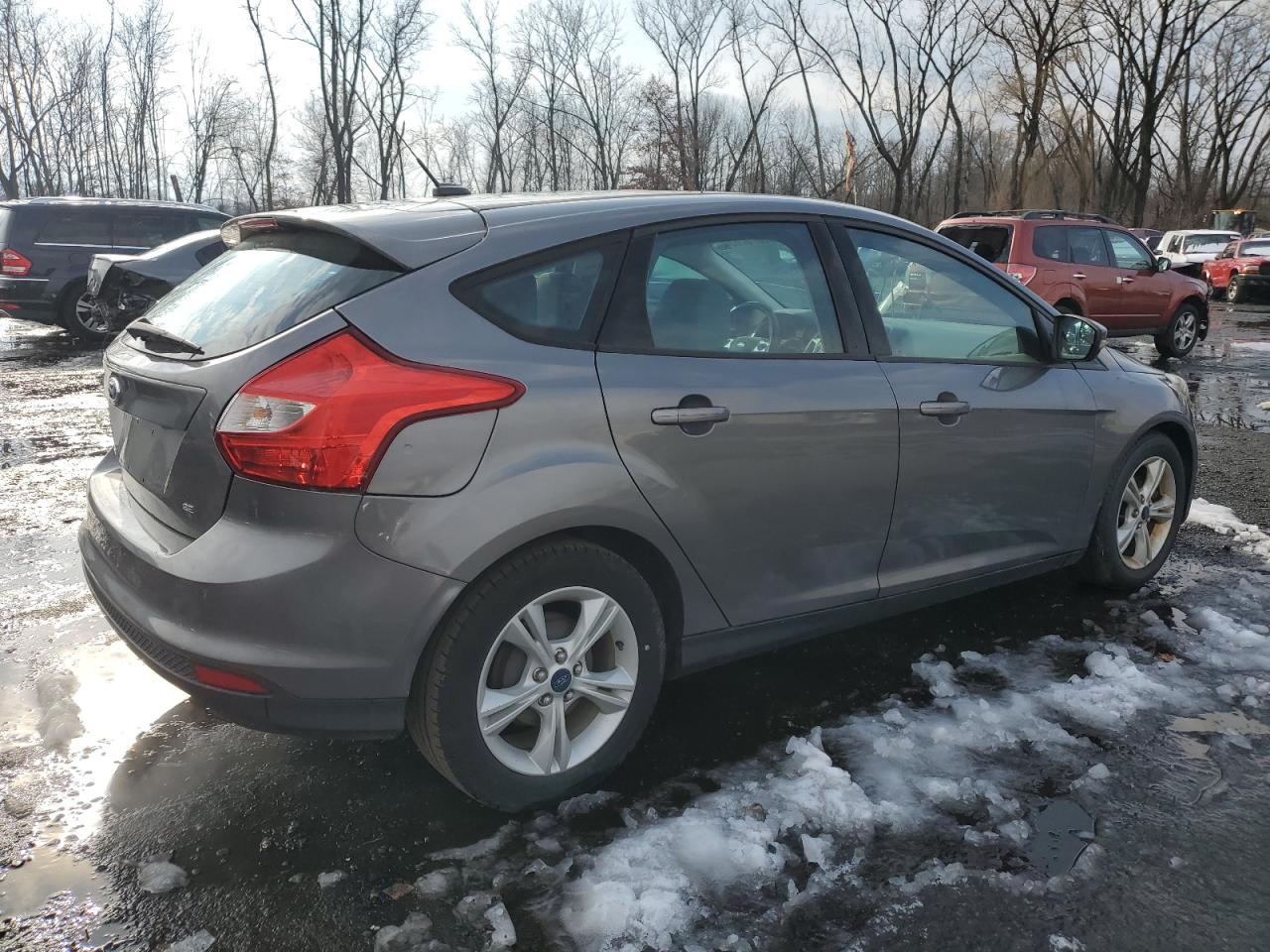 2014 Ford Focus VIN 1FADP3K2XEL424004 Copart auction photo, minor dent/scratches damage thumbnail 3