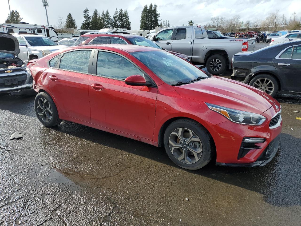 2021 KIA Forte VIN 3KPF24AD1ME383800 Copart auction photo, front end / all over damage thumbnail 4