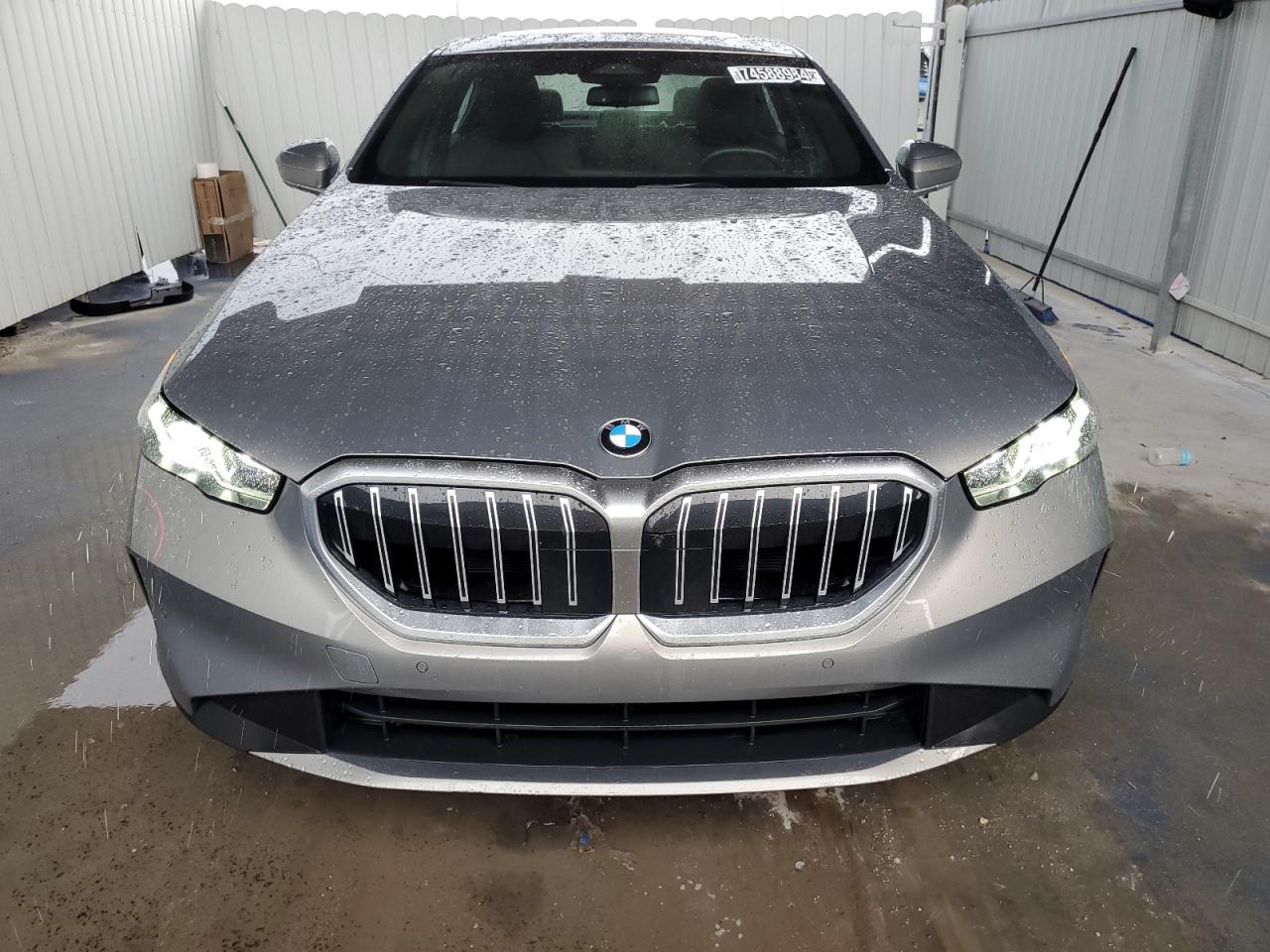2024 BMW 5er VIN WBA53FJ08RCP82457 Copart auction photo, rear end / minor dent/scratches damage thumbnail 5