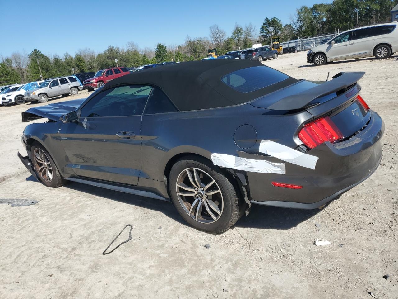 2017 Ford Mustang VIN 1FATP8UH5H5204174 Copart auction photo, front end damage thumbnail 2