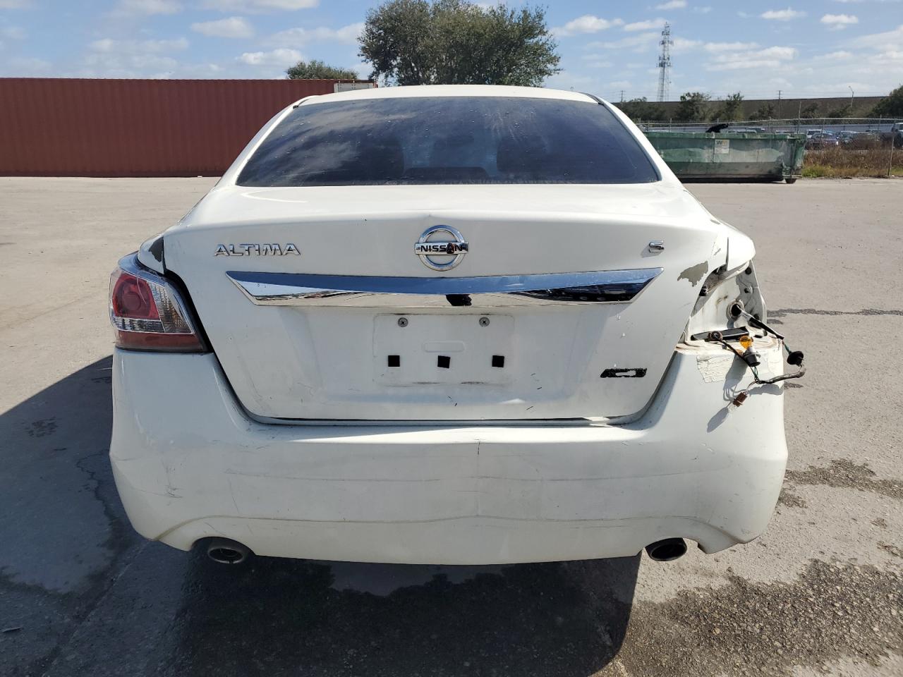 2014 Nissan Altima VIN 1N4AL3AP5EN256692 Copart auction photo, rear end damage thumbnail 6