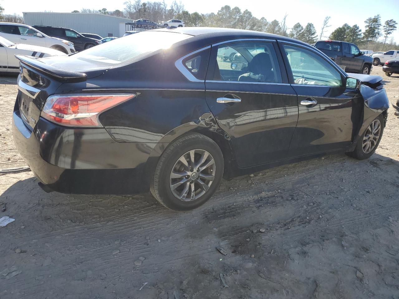2015 Nissan Altima VIN 1N4AL3AP8FC477183 Copart auction photo, front end / rear end damage thumbnail 3