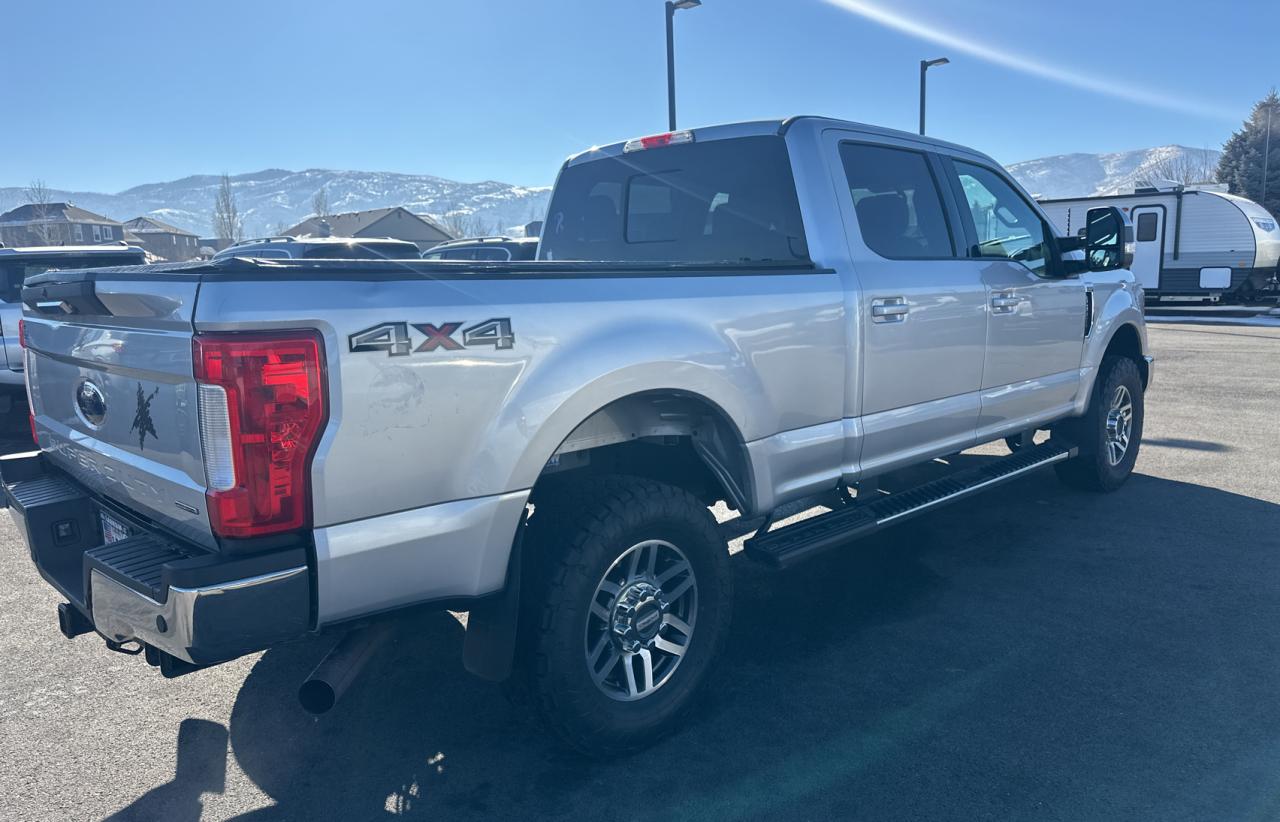 2017 Ford F250 VIN 1FT7W2B67HED87932 Copart auction photo, minor dent/scratches / normal wear damage thumbnail 4