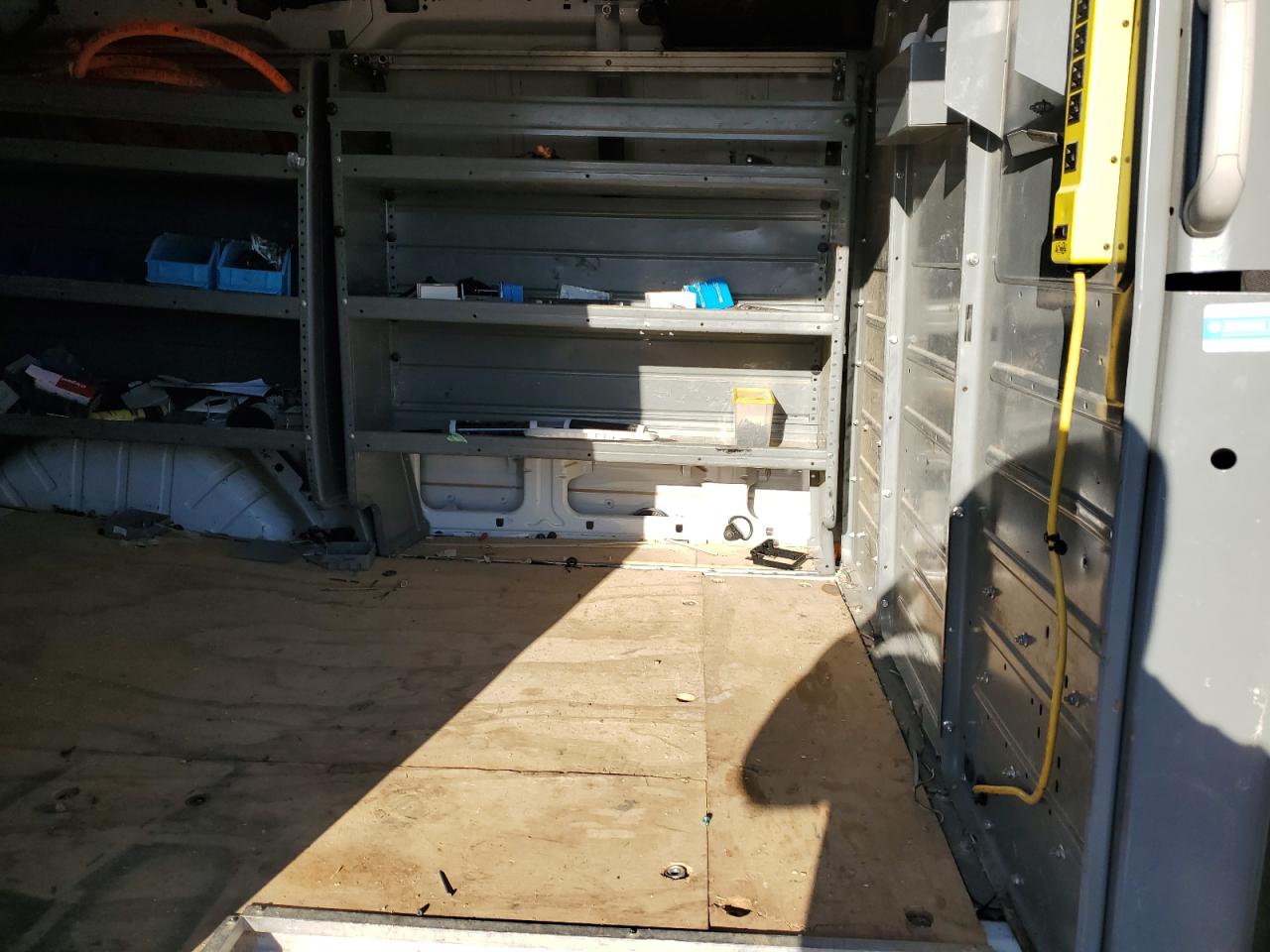 2015 Ford Transit VIN 1FTYR1YG7FKB23193 Copart auction photo, rear end / side damage thumbnail 11