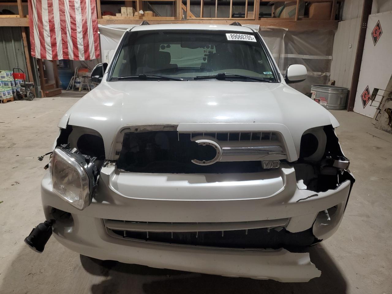 2006 Toyota Sequoia VIN 5TDBT48A26S275086 Copart auction photo, front end damage thumbnail 5
