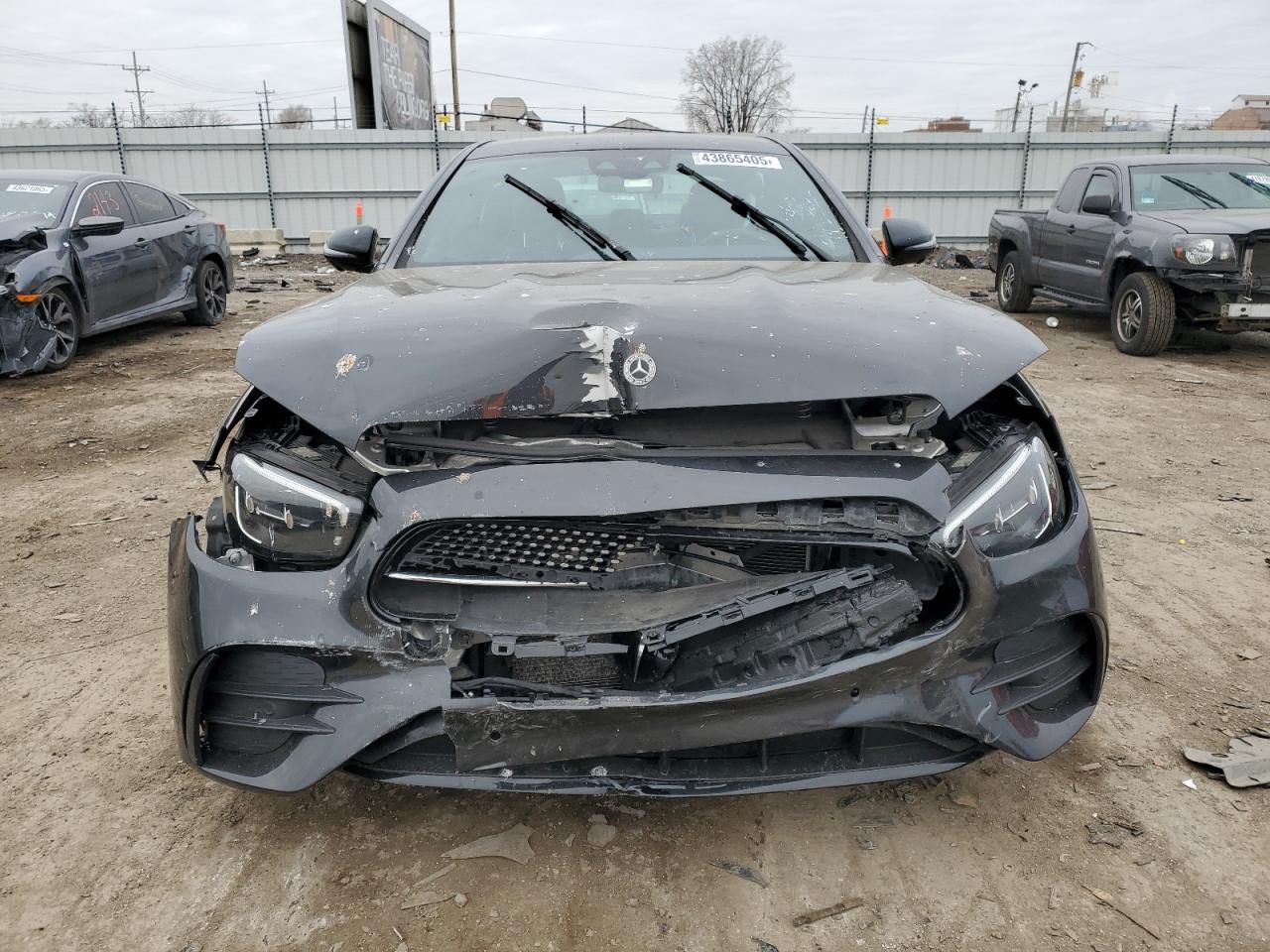 2023 Mercedes-Benz E-klasse VIN W1KZF8EB7PB112569 Copart auction photo, front end / side damage thumbnail 5
