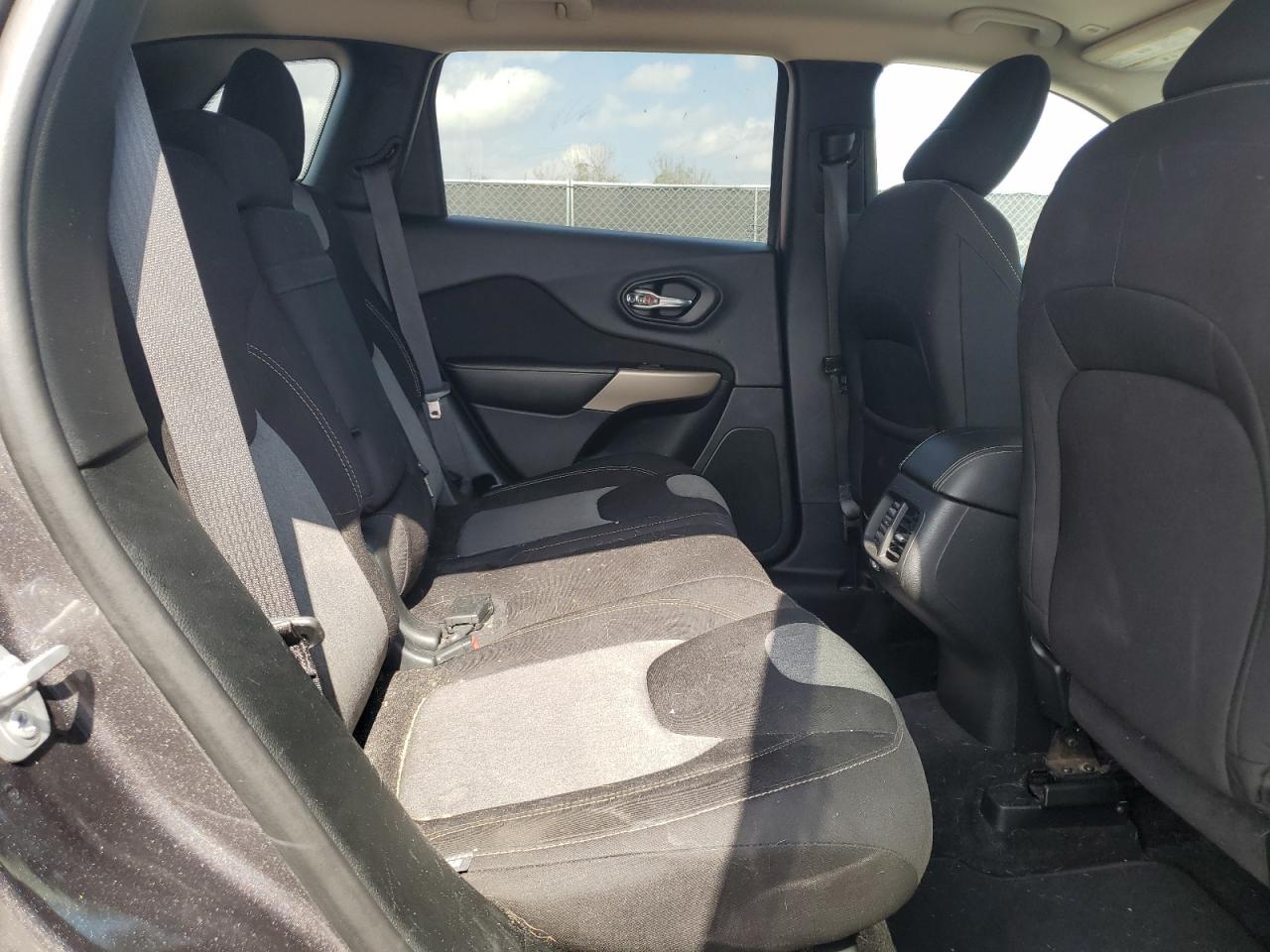 2018 Jeep Grand Cherokee VIN 1C4PJLCBXJD518220 Copart auction photo, rear end damage thumbnail 11