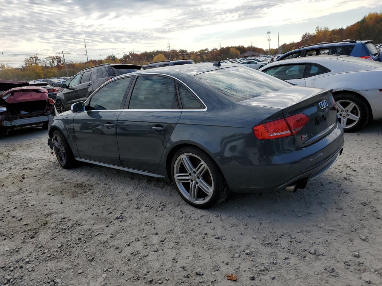 2010 Audi RS4 VIN WAUMGAFL0AA064262 Copart auction photo, front end damage thumbnail 2