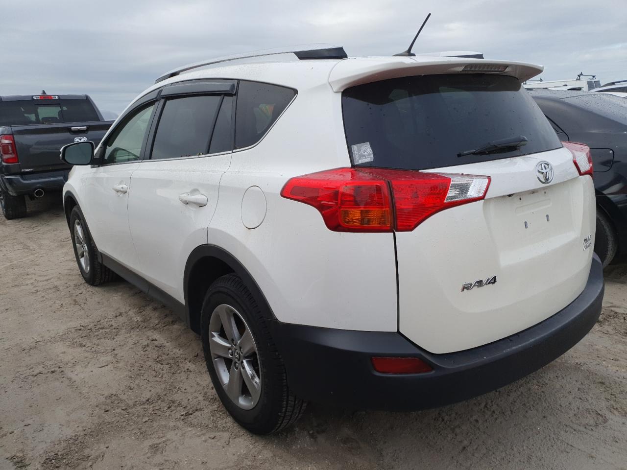 2015 Toyota RAV 4 VIN JTMRFREV9FJ019082 Copart auction photo, water/flood damage thumbnail 2
