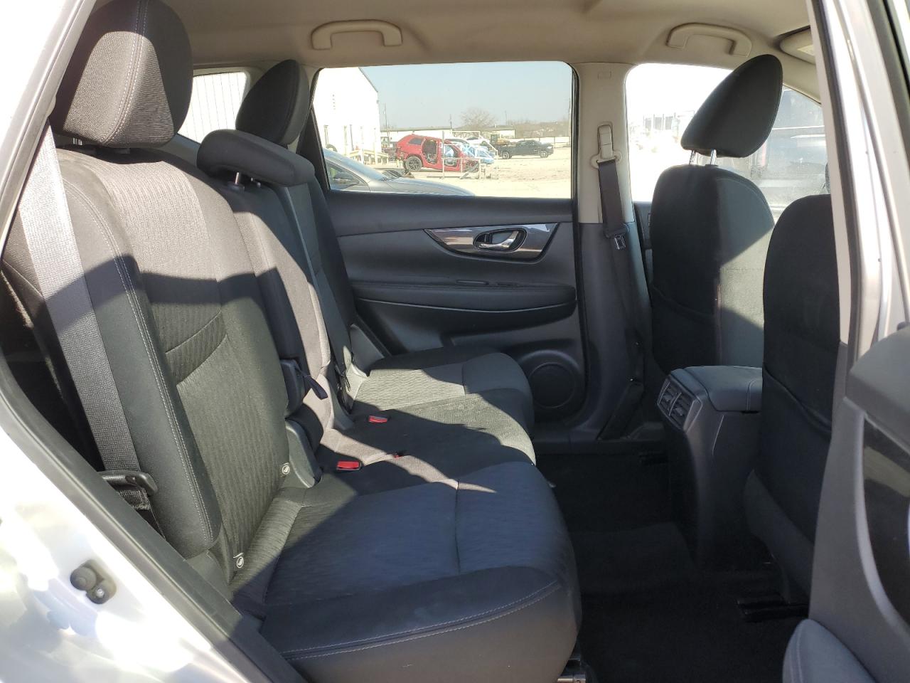 2018 Nissan Rogue VIN KNMAT2MT0JP569676 Copart auction photo, front end / minor dent/scratches damage thumbnail 11