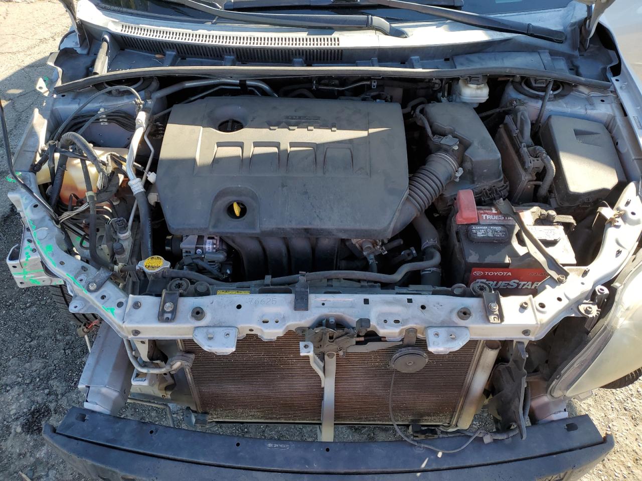 2011 Toyota Corolla VIN 2T1BU4EE4BC640455 Copart auction photo, front end / minor dent/scratches damage thumbnail 11