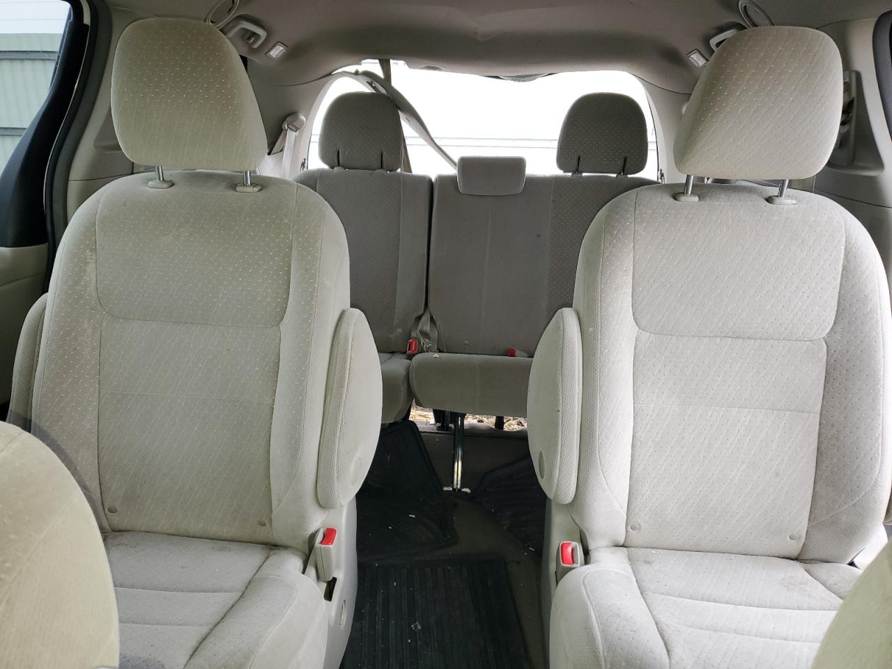 2017 Toyota Sienna VIN 5TDJZ3DC1HS155049 Copart auction photo, water/flood / top/roof damage thumbnail 10