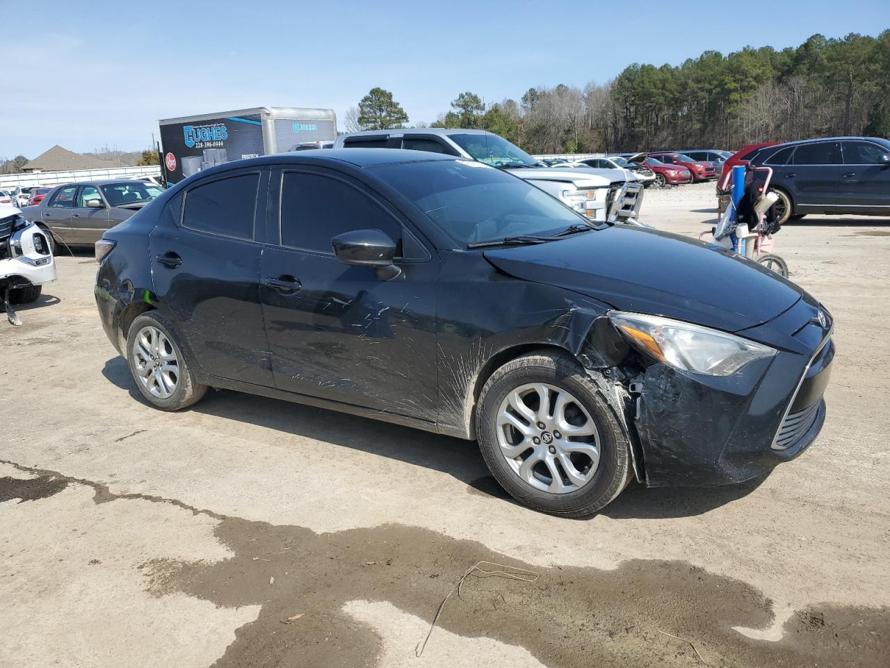 2017 Toyota Yaris VIN 3MYDLBYV1HY182976 Copart auction photo, front end / all over damage thumbnail 4