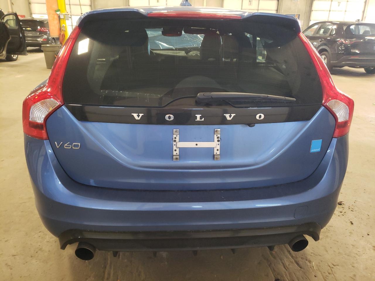 2018 Volvo V60 VIN YV1A0MSW4J2385947 Copart auction photo, front end damage thumbnail 6