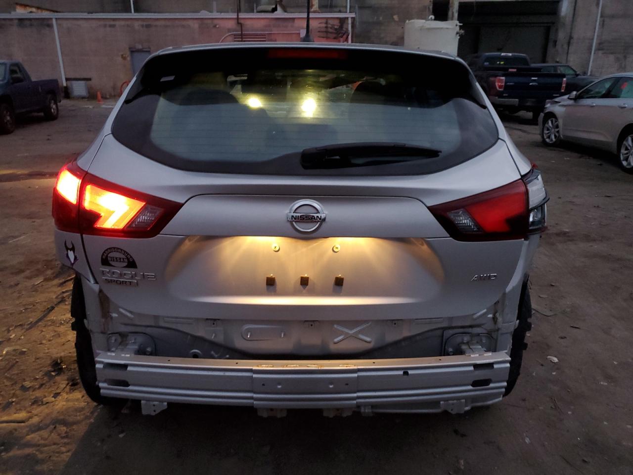 2017 Nissan Rogue VIN JN1BJ1CR9HW112216 Copart auction photo, all over damage thumbnail 6