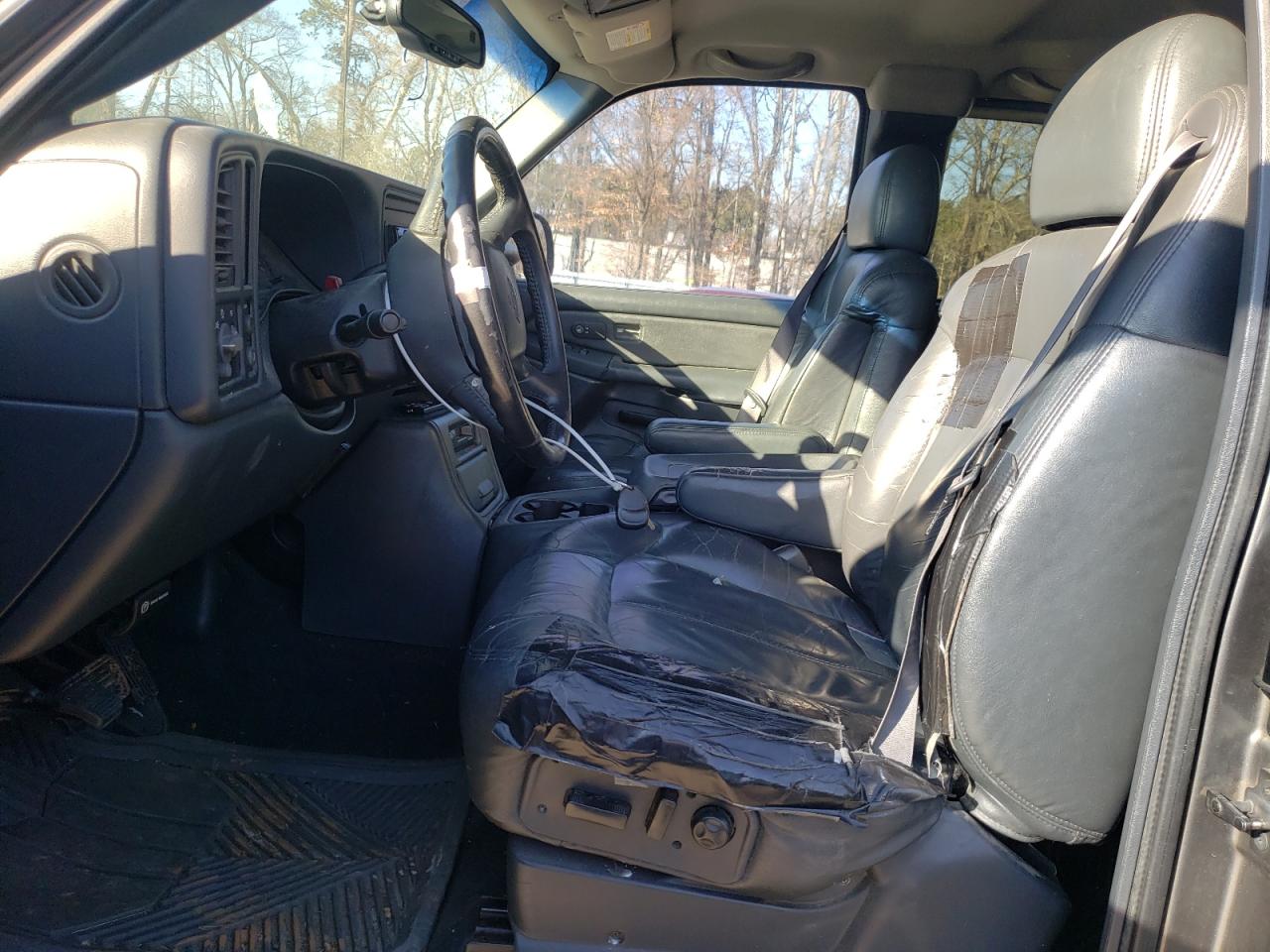 2002 Chevrolet Silverado VIN 2GCEC19T421120617 Copart auction photo, front end / undercarriage damage thumbnail 7