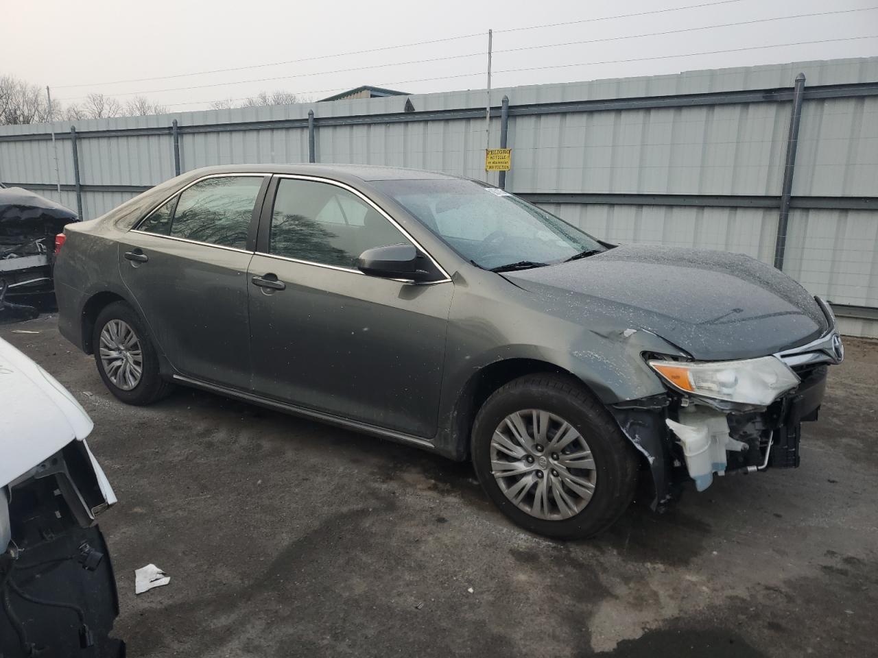 2014 Toyota Camry VIN 4T4BF1FK5ER418402 Copart auction photo, front end / mechanical damage thumbnail 4