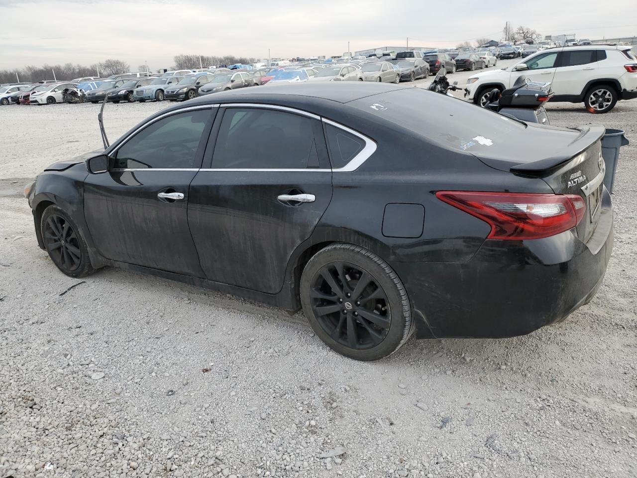 2017 Nissan Altima VIN 1N4AL3AP6HC474611 Copart auction photo, front end damage thumbnail 2