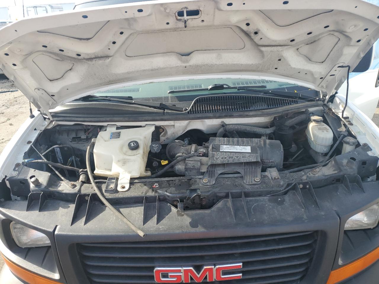 2007 GMC Savana VIN 1GTGG25VX71155735 Copart auction photo, vandalism damage thumbnail 12