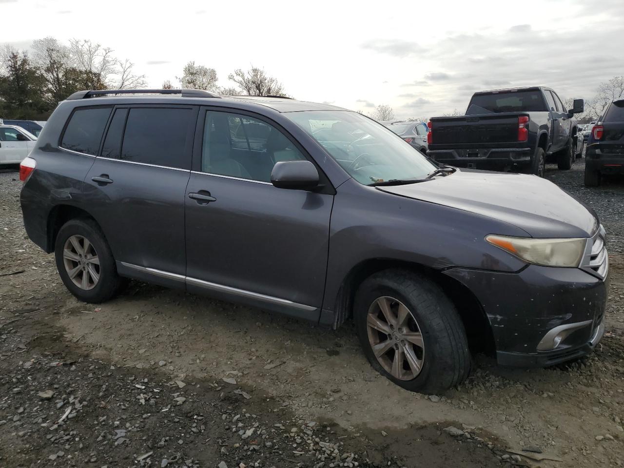 2011 Toyota Highlander VIN 5TDBK3EH2BS052636 Copart auction photo, front end / undercarriage damage thumbnail 4