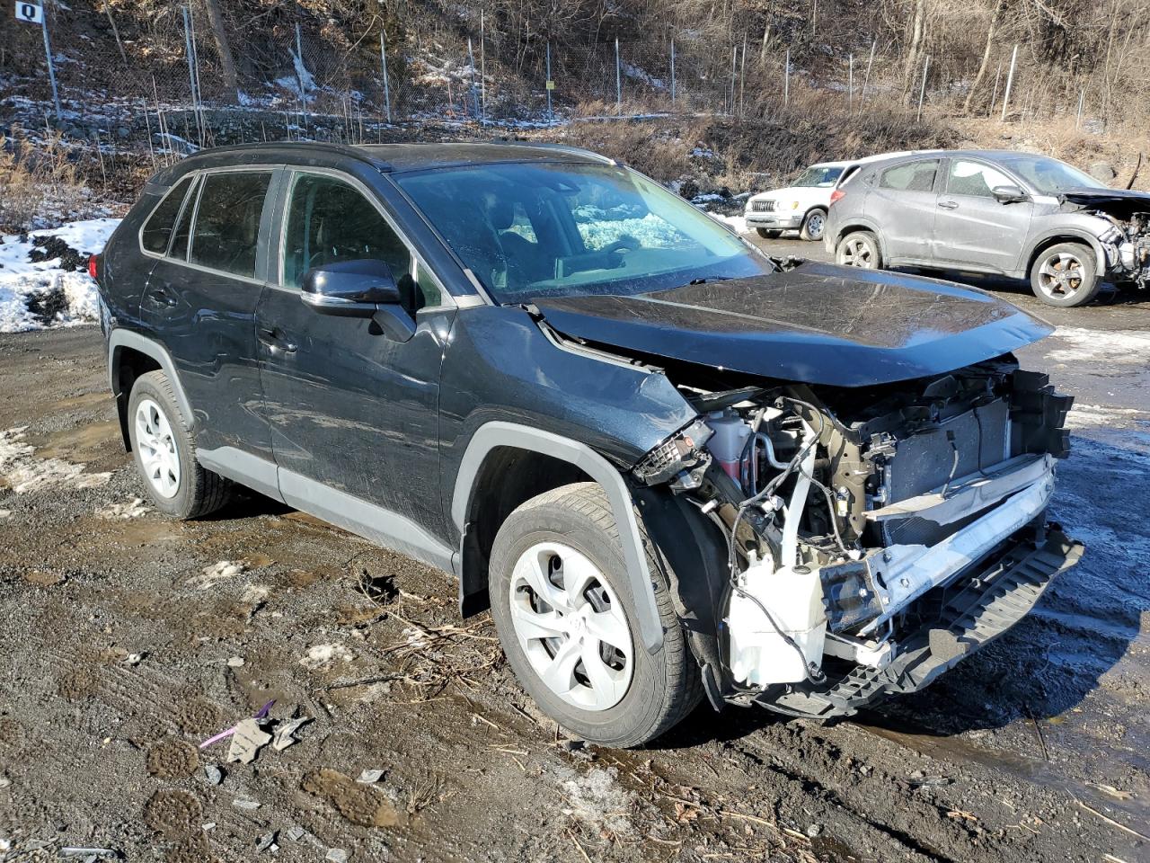 2019 Toyota RAV 4 VIN 2T3G1RFV3KW022575 Copart auction photo, front end / minor dent/scratches damage thumbnail 4