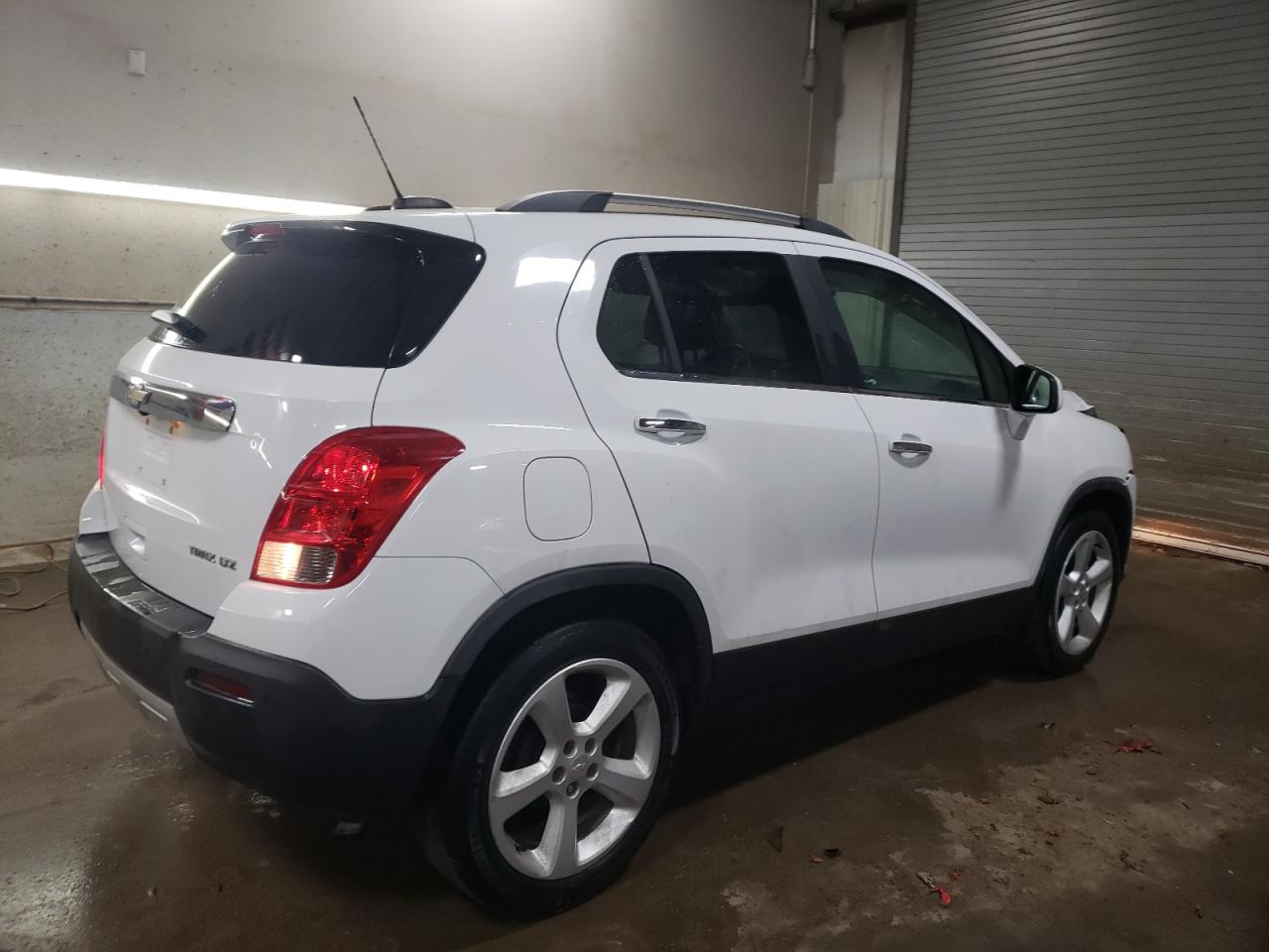 2015 Chevrolet Trax VIN 3GNCJNSB1FL171834 Copart auction photo, front end damage thumbnail 3
