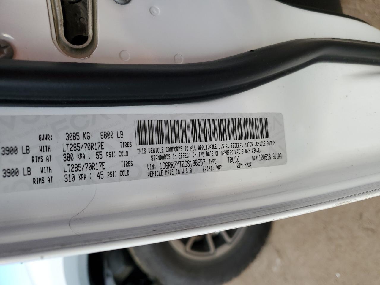 2016 RAM 1500 VIN 1C6RR7YT2GS198557 Copart auction photo, front end / mechanical damage thumbnail 14