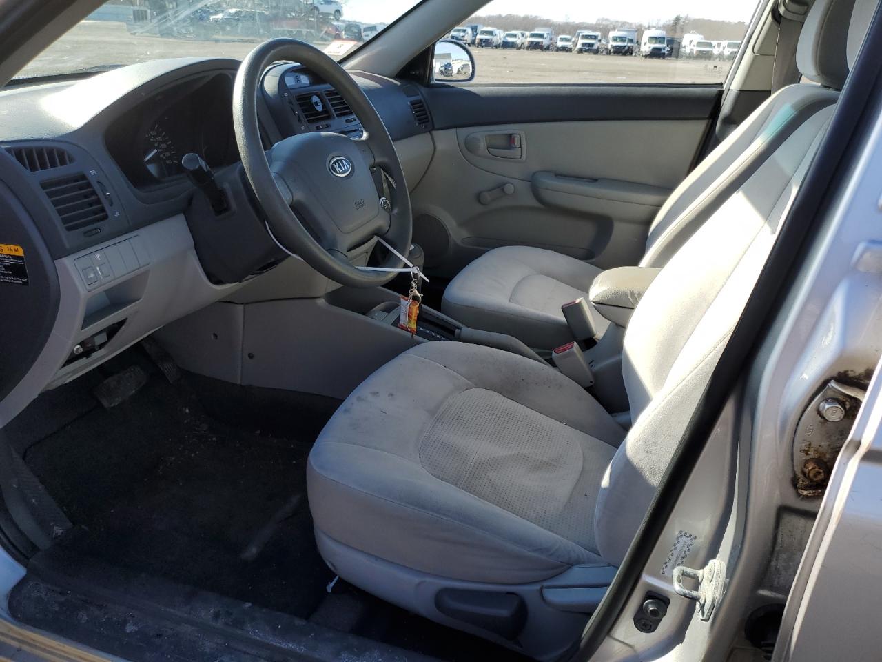 2009 KIA Spectra VIN KNAFE222595621320 Copart auction photo, front end / minor dent/scratches damage thumbnail 7