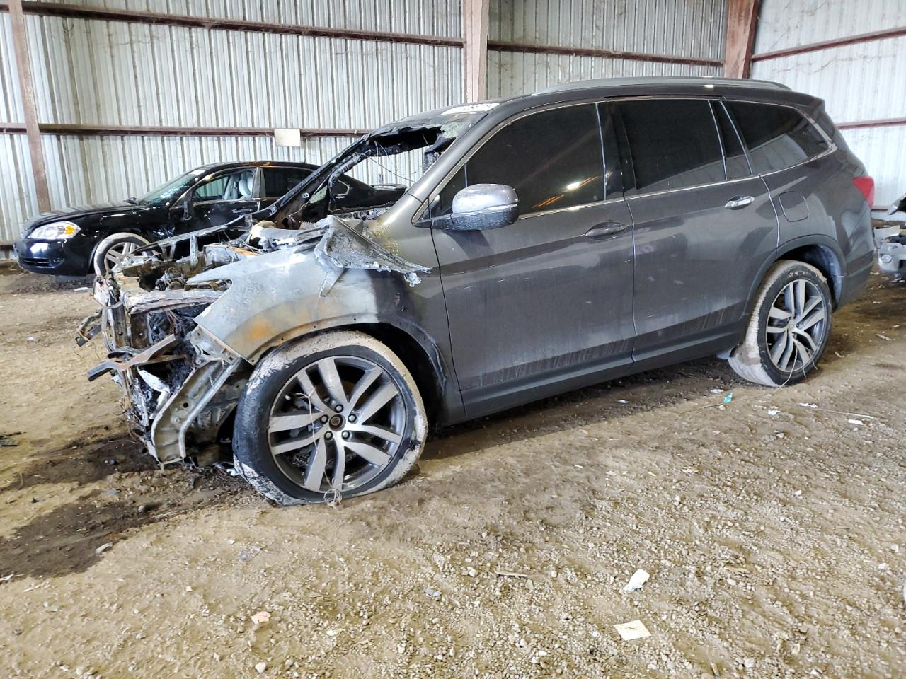 2016 Honda Pilot VIN 5FNYF5H92GB046992 - Copart auction photo