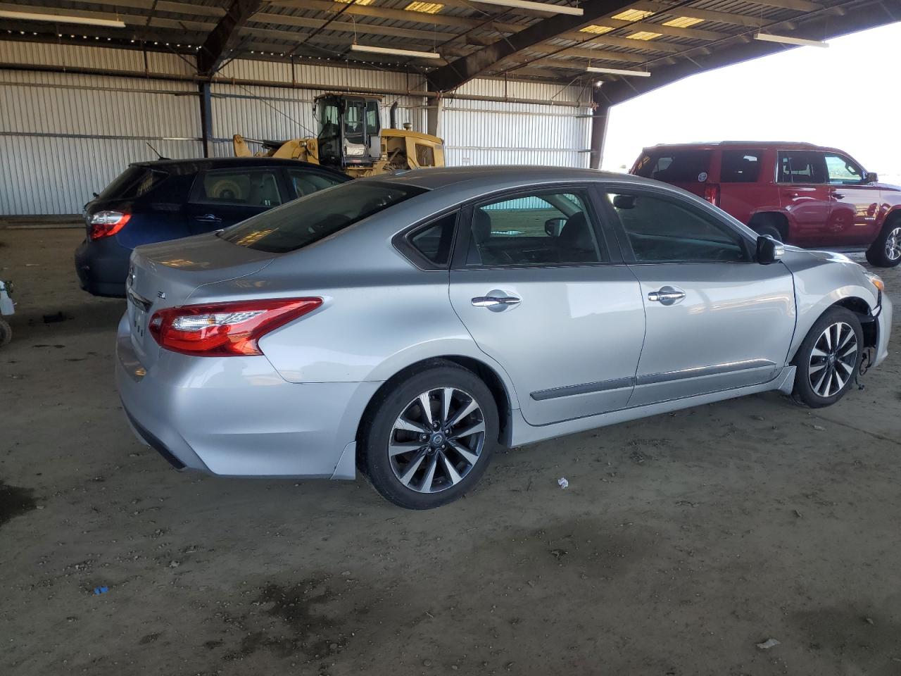 2016 Nissan Altima VIN 1N4AL3AP3GC140731 Copart auction photo, front end damage thumbnail 3