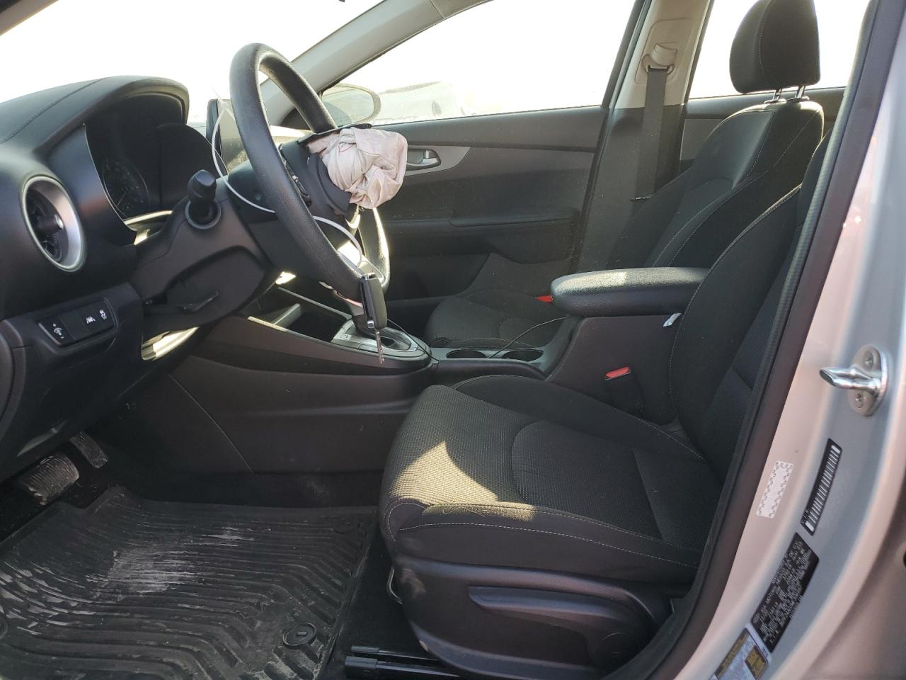 2021 KIA Forte VIN 3KPF24AD2ME306997 Copart auction photo, front end damage thumbnail 7