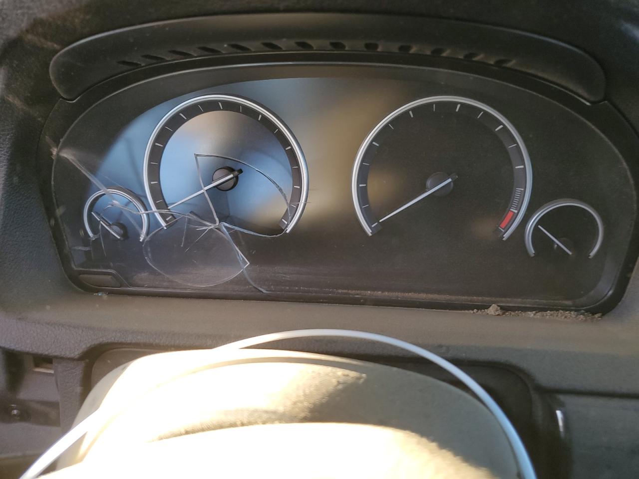2012 BMW 5er VIN WBASN2C50CC202253 Copart auction photo, vandalism damage thumbnail 9