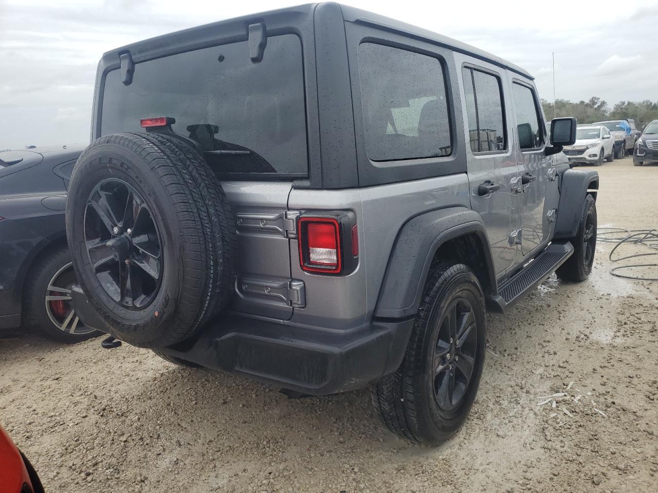 2020 Jeep Wrangler VIN 1C4HJXDG0LW333204 Copart auction photo, water/flood damage thumbnail 3