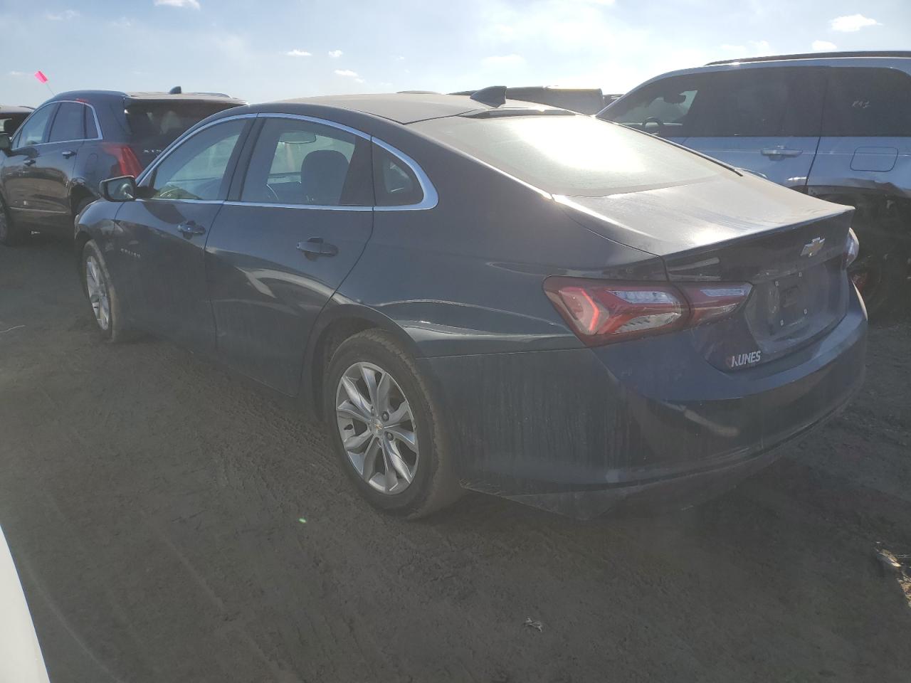 2020 Chevrolet Malibu VIN 1G1ZD5ST6LF066787 Copart auction photo, front end damage thumbnail 2
