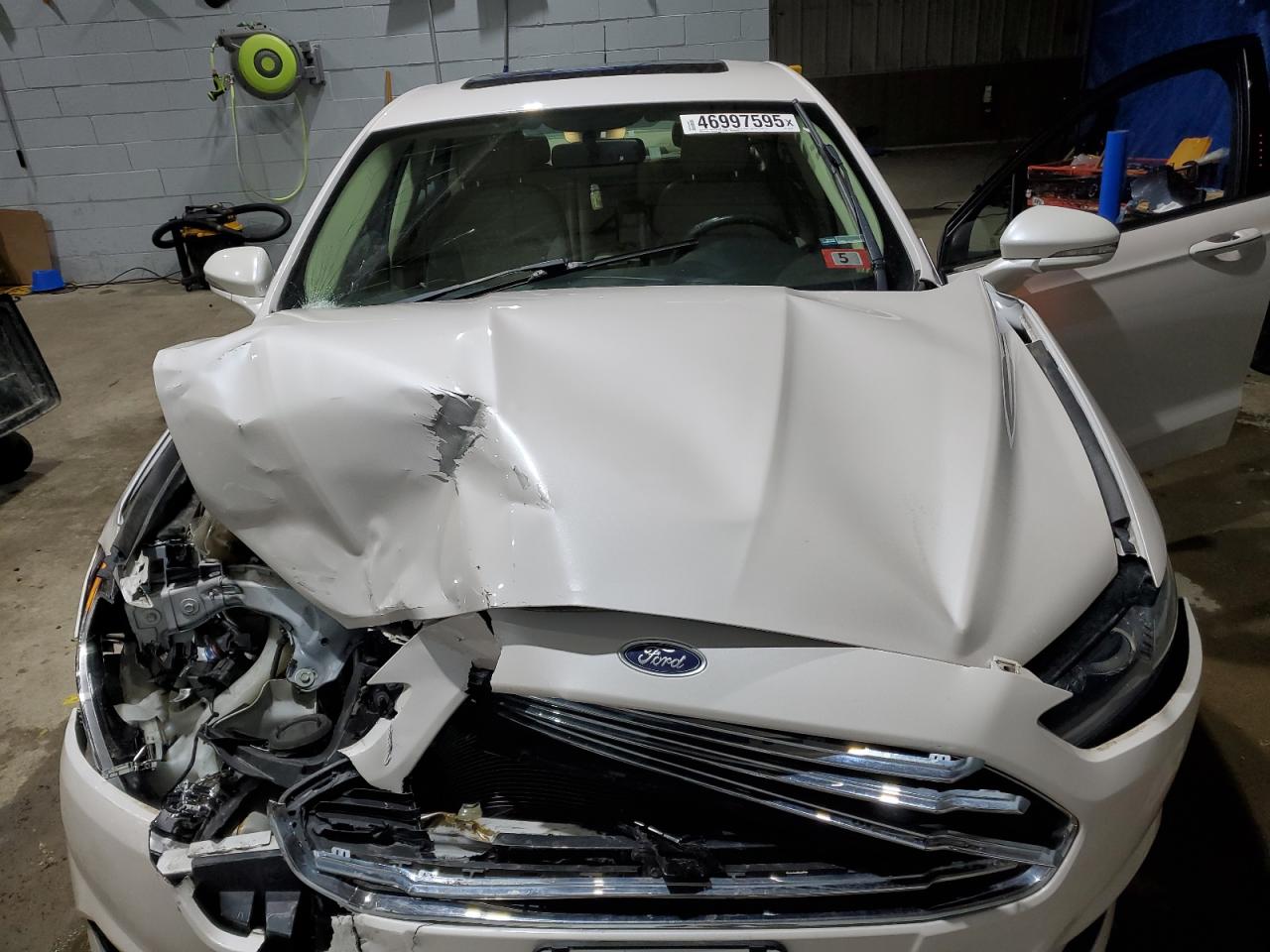 2016 Ford Fusion VIN 3FA6P0T99GR348766 Copart auction photo, front end / minor dent/scratches damage thumbnail 11