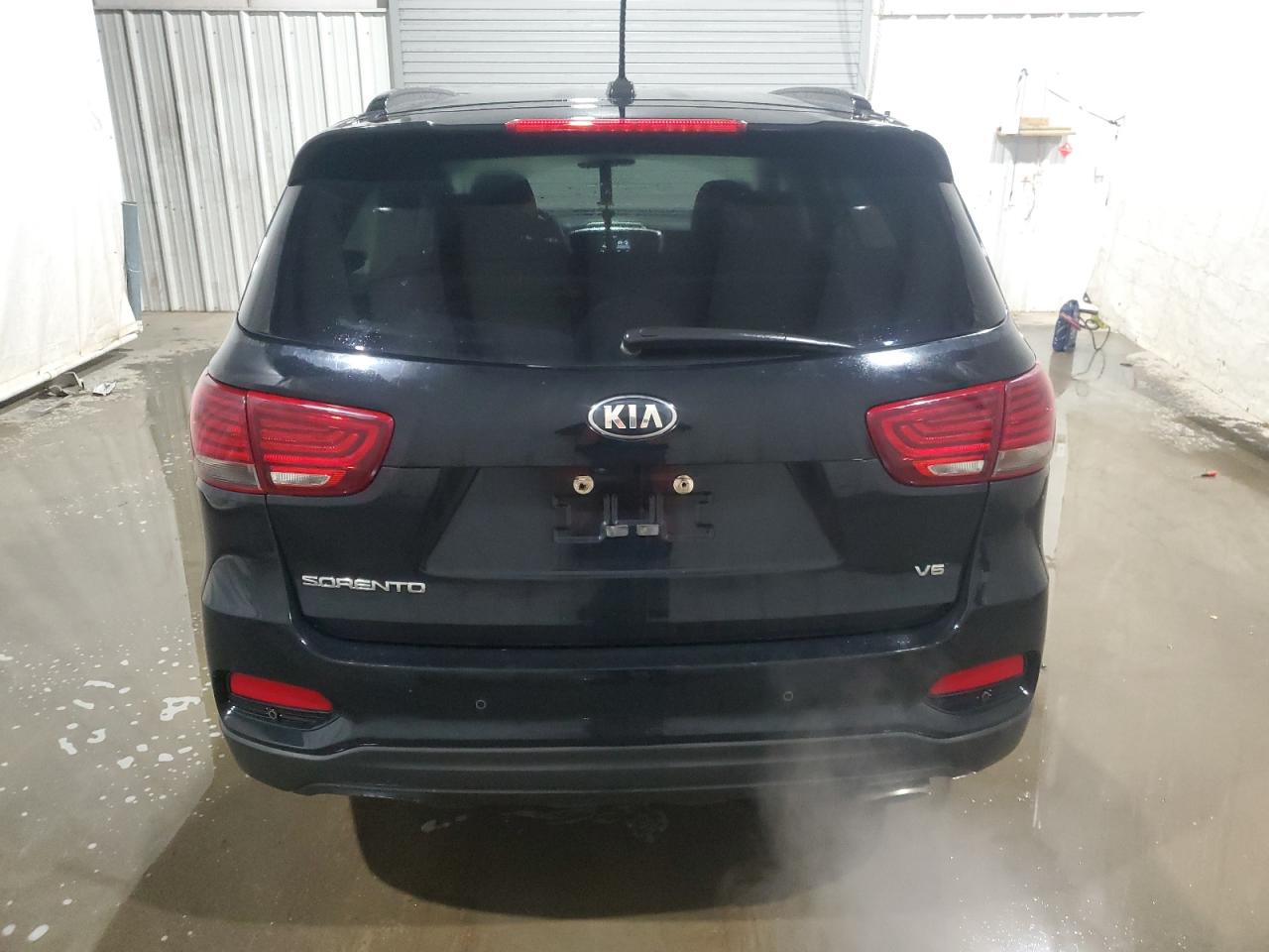 2019 KIA Sorento VIN 5XYPGDA52KG584961 Copart auction photo, front end / minor dent/scratches damage thumbnail 6