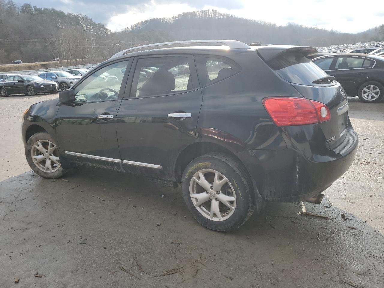 2011 Nissan Rogue VIN JN8AS5MV1BW662403 Copart auction photo, front end damage thumbnail 2