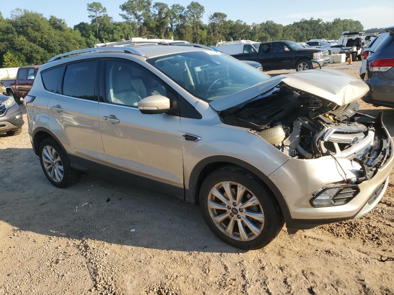 2017 Ford Escape VIN 1FMCU0J98HUD64035 Copart auction photo, front end damage thumbnail 4