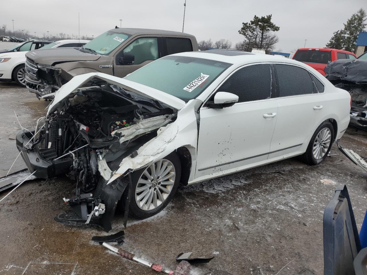 2017 Volkswagen Passat VIN 1VWBT7A36HC083149