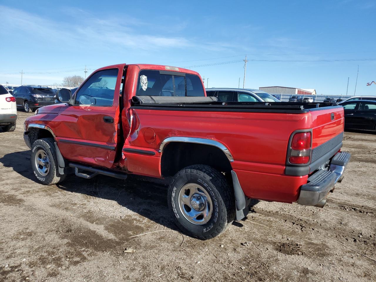 1998 Dodge RAM VIN 1B7HF16Z0WS546985 Copart auction photo, all over damage thumbnail 2