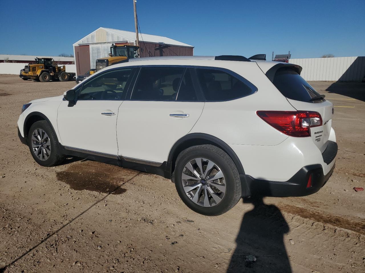 2018 Subaru Outback VIN 4S4BSETC4J3323419 Copart auction photo, hail damage thumbnail 2