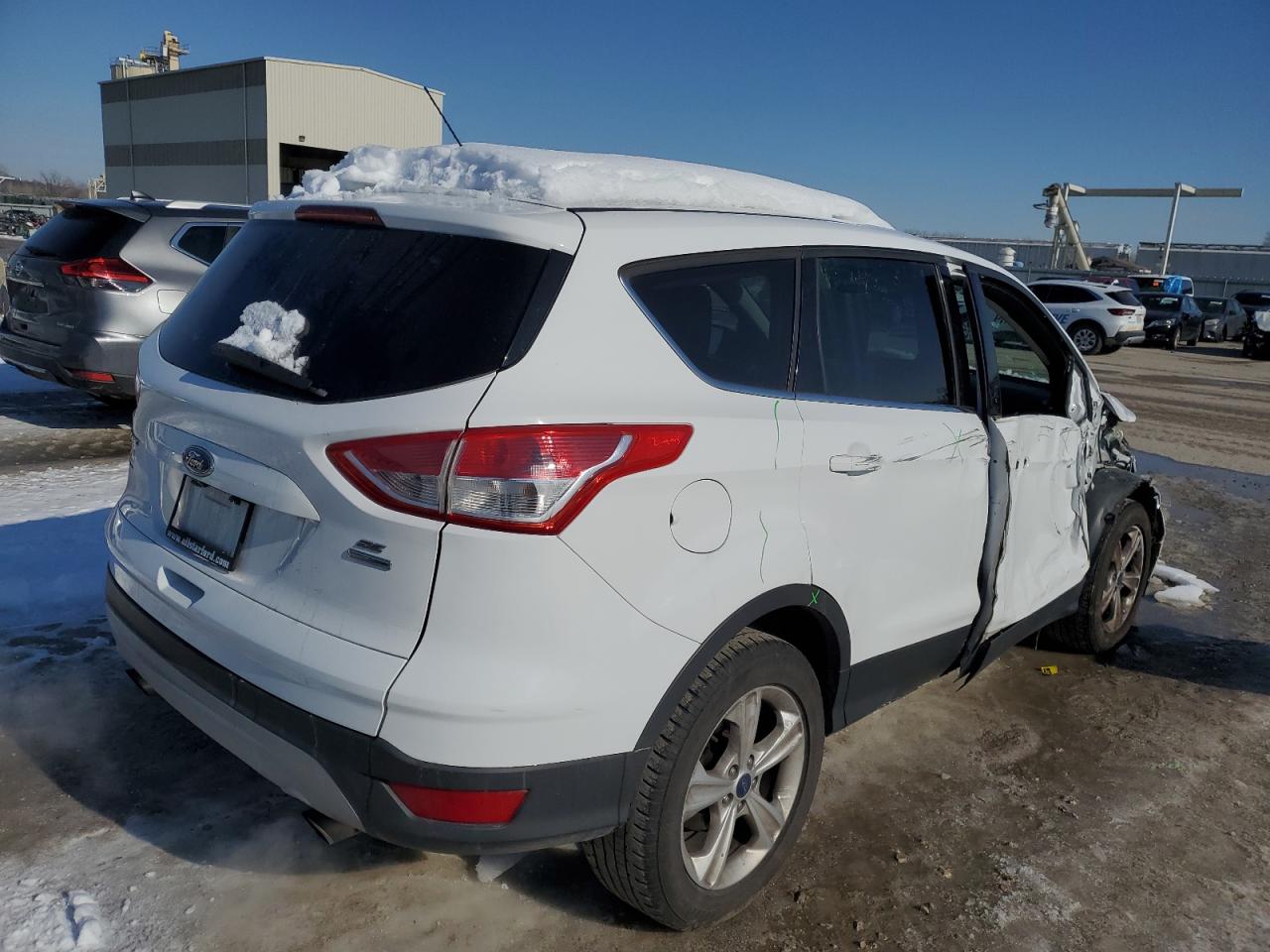 2015 Ford Escape VIN 1FMCU9G99FUA96766 Copart auction photo, side / front end damage thumbnail 3