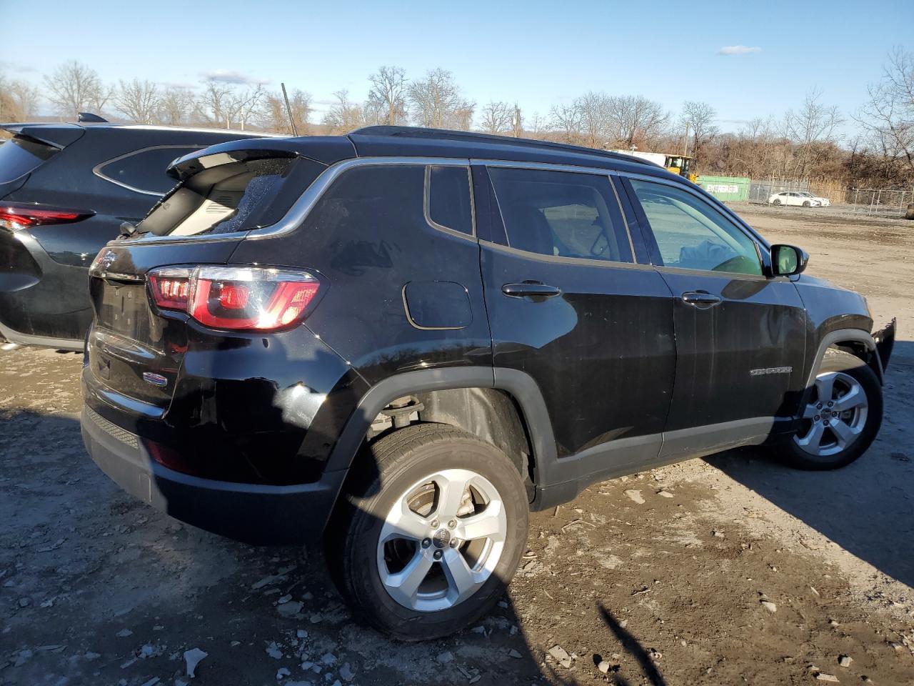 2019 Jeep Compass VIN 3C4NJDBB0KT850273 Copart auction photo, all over damage thumbnail 3