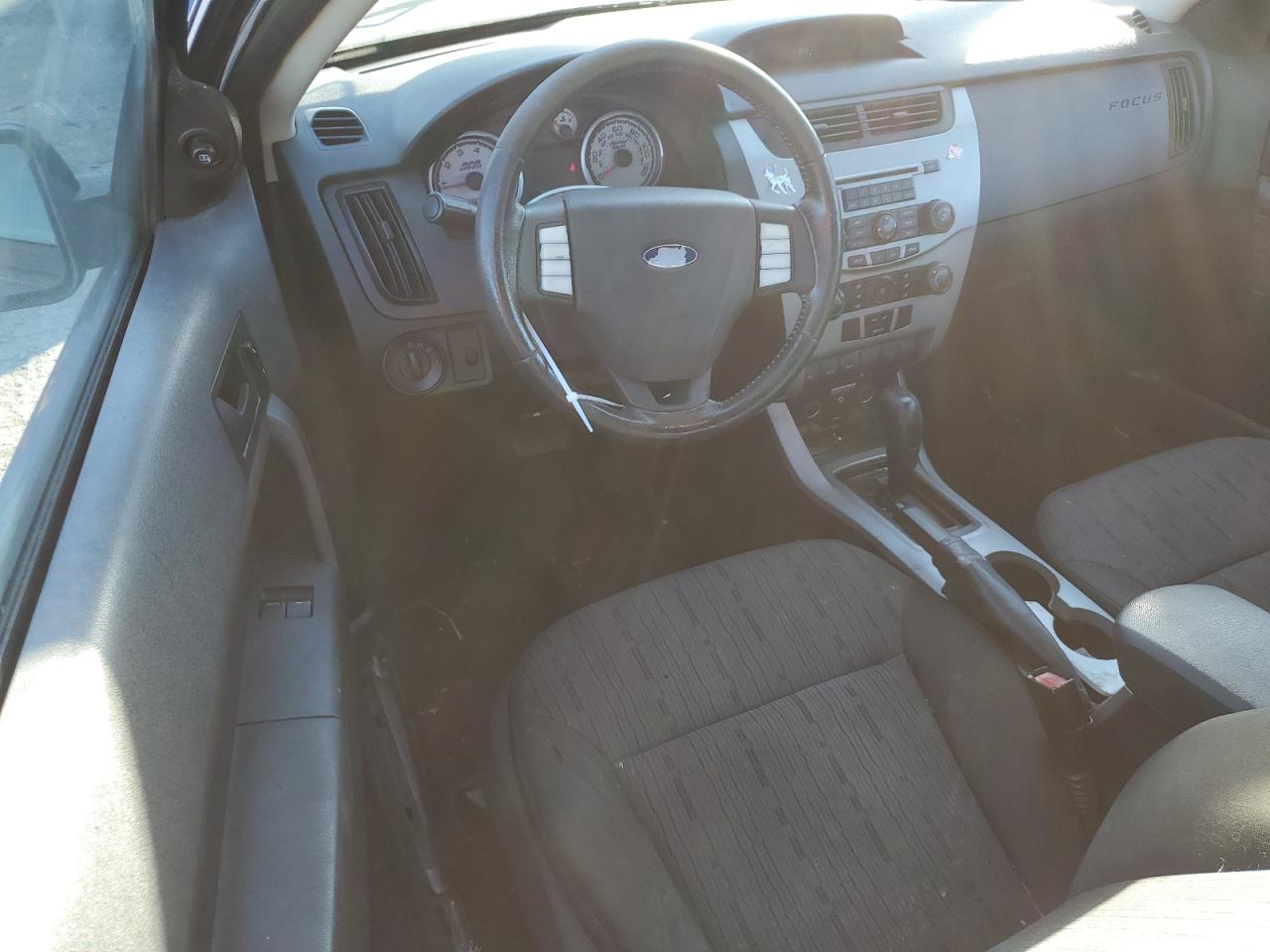 2008 Ford Focus VIN 1FAHP33N18W256136 Copart auction photo, side damage thumbnail 8