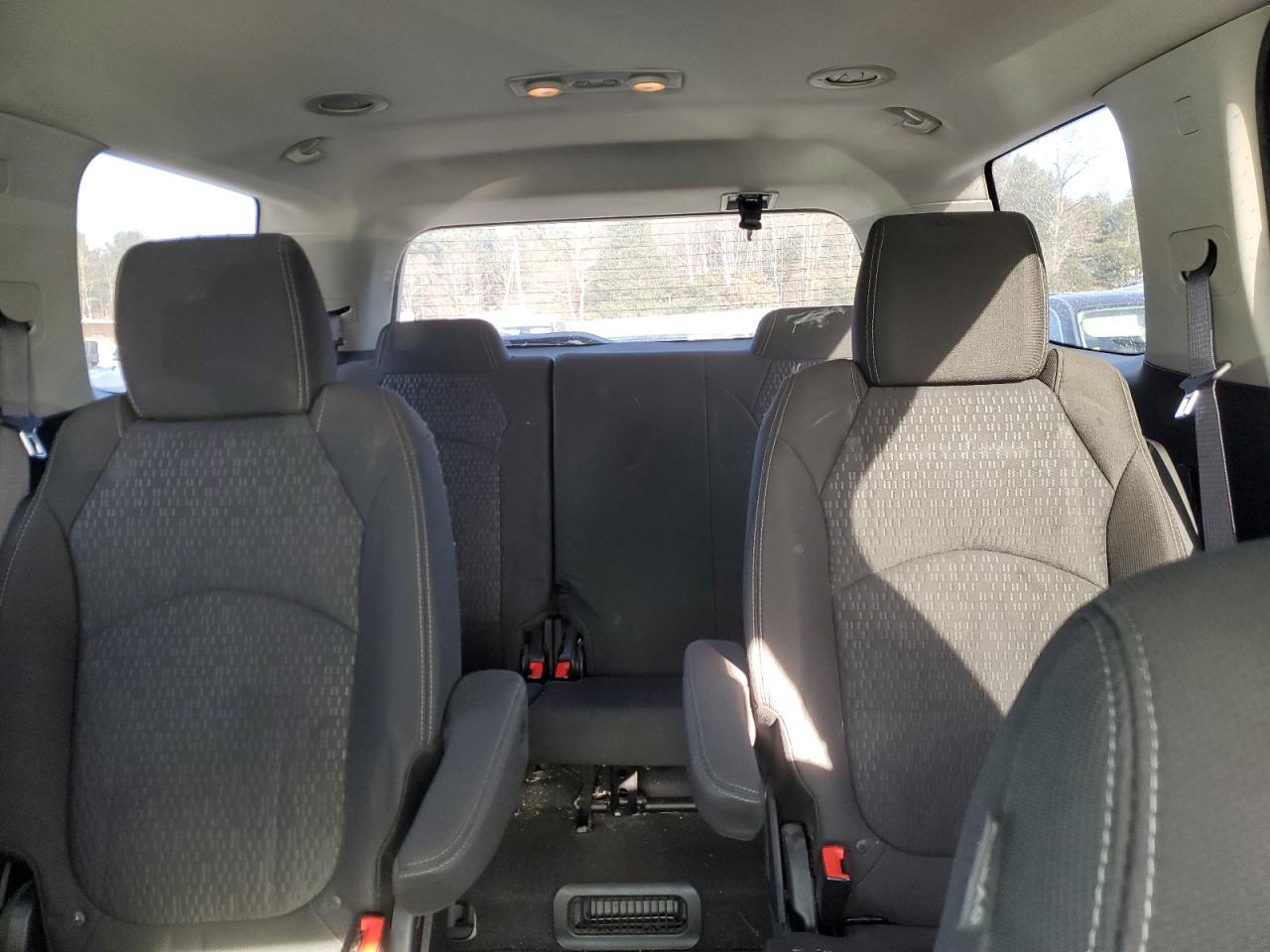 2015 GMC Acadia VIN 1GKKVPKD7FJ364698 Copart auction photo, front end / side damage thumbnail 10