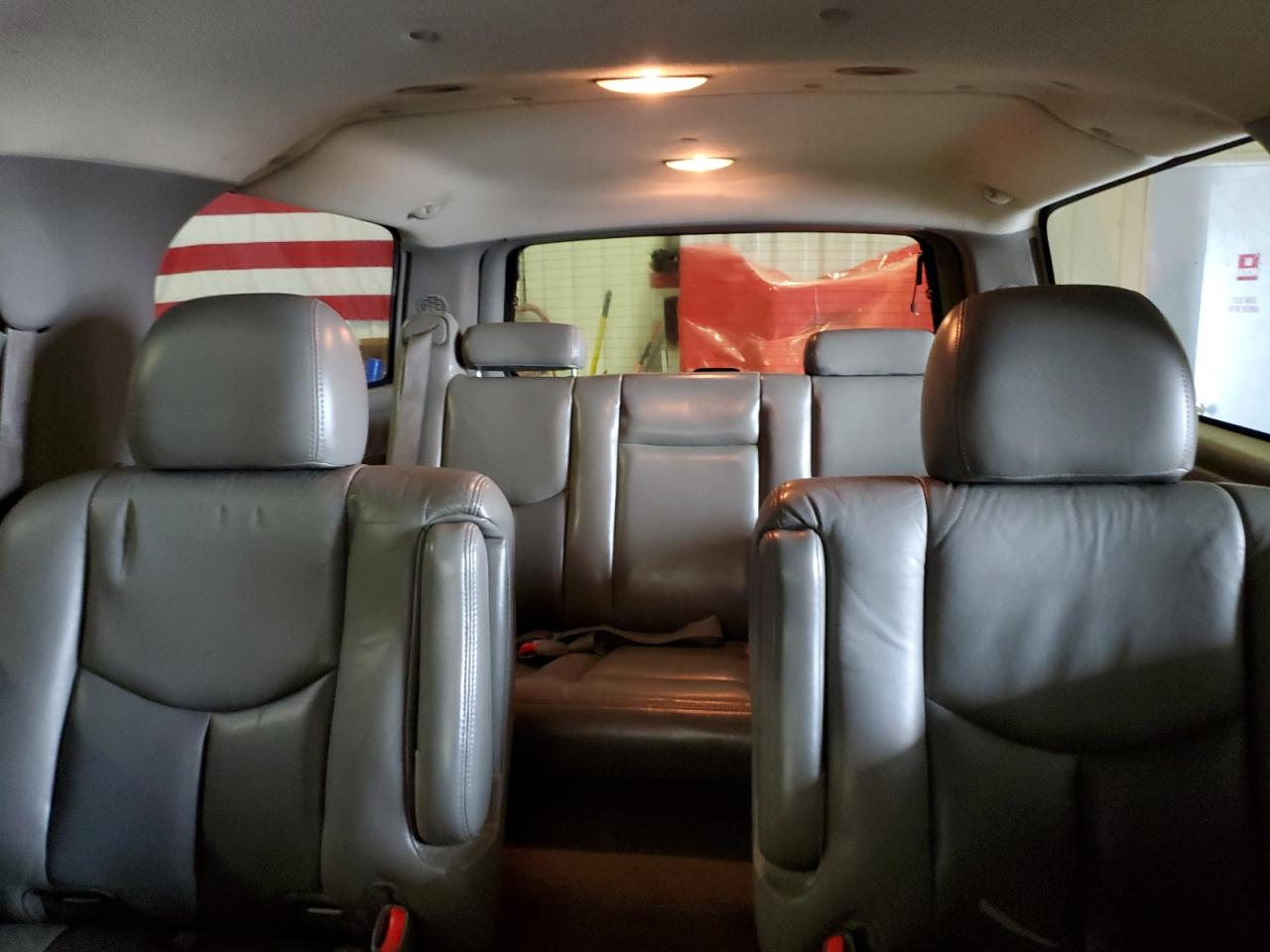 2004 GMC Yukon VIN 1GKFK66UX4J327818 Copart auction photo, front end damage thumbnail 10