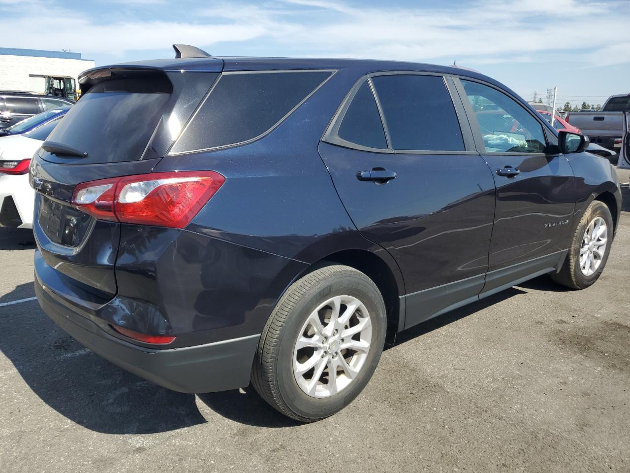 2020 Chevrolet Equinox VIN 3GNAXHEV8LS514363 Copart auction photo, front end damage thumbnail 3