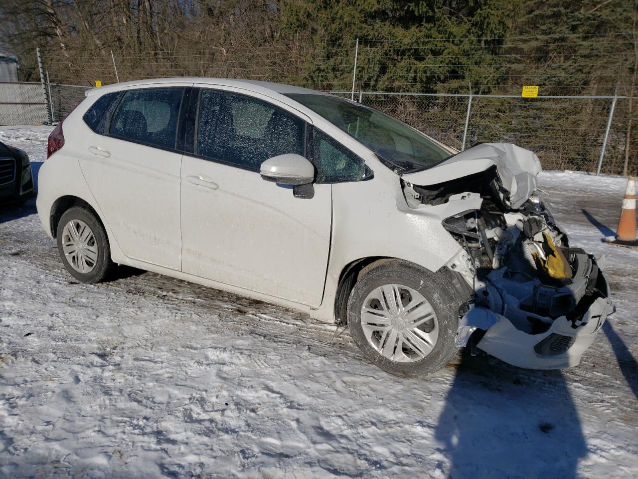 2020 Honda Fit VIN 3HGGK5H44LM702869 Copart auction photo, front end / side damage thumbnail 4