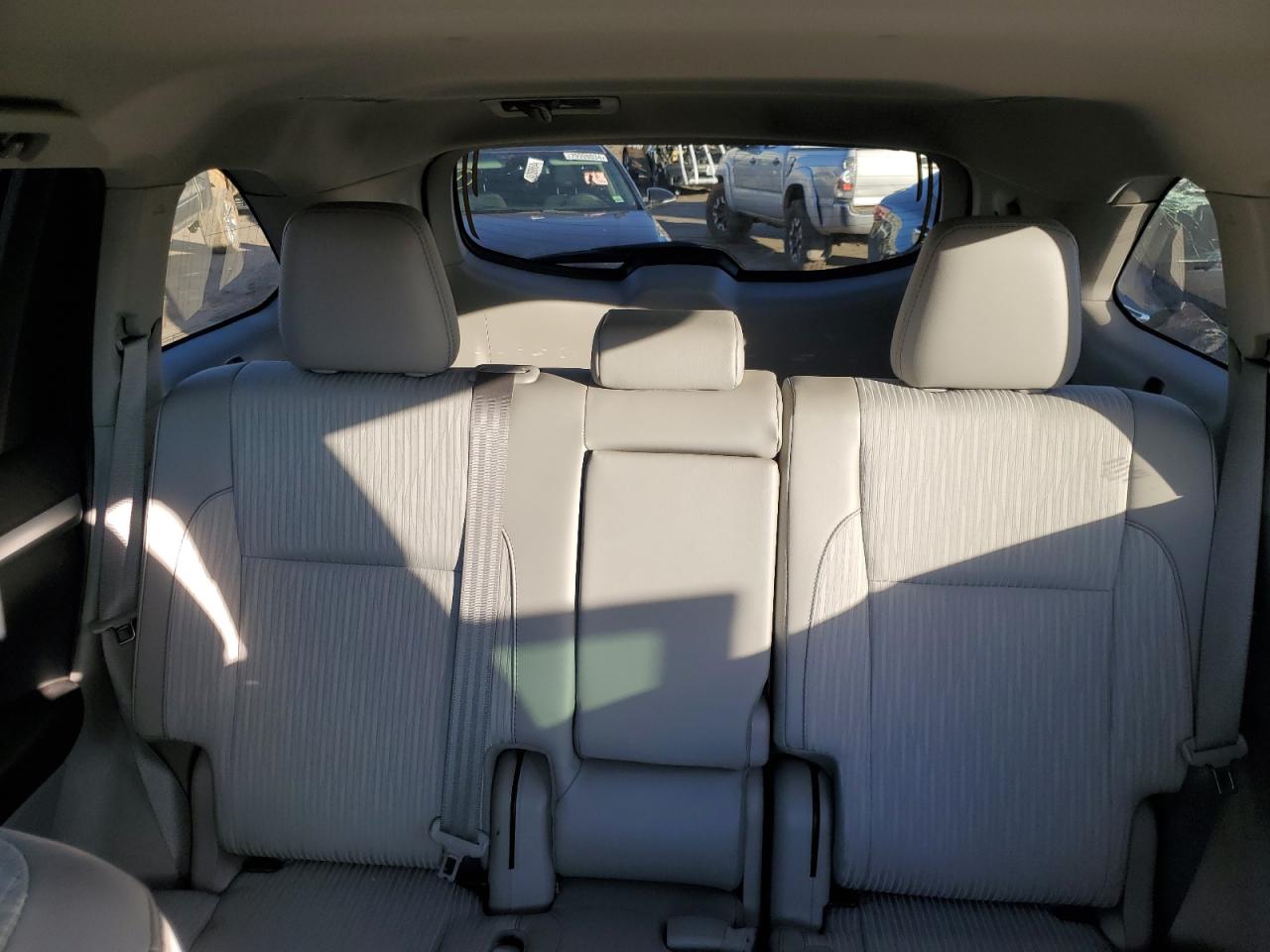 2019 Toyota Highlander VIN 5TDBZRFH3KS919684 Copart auction photo, front end damage thumbnail 10