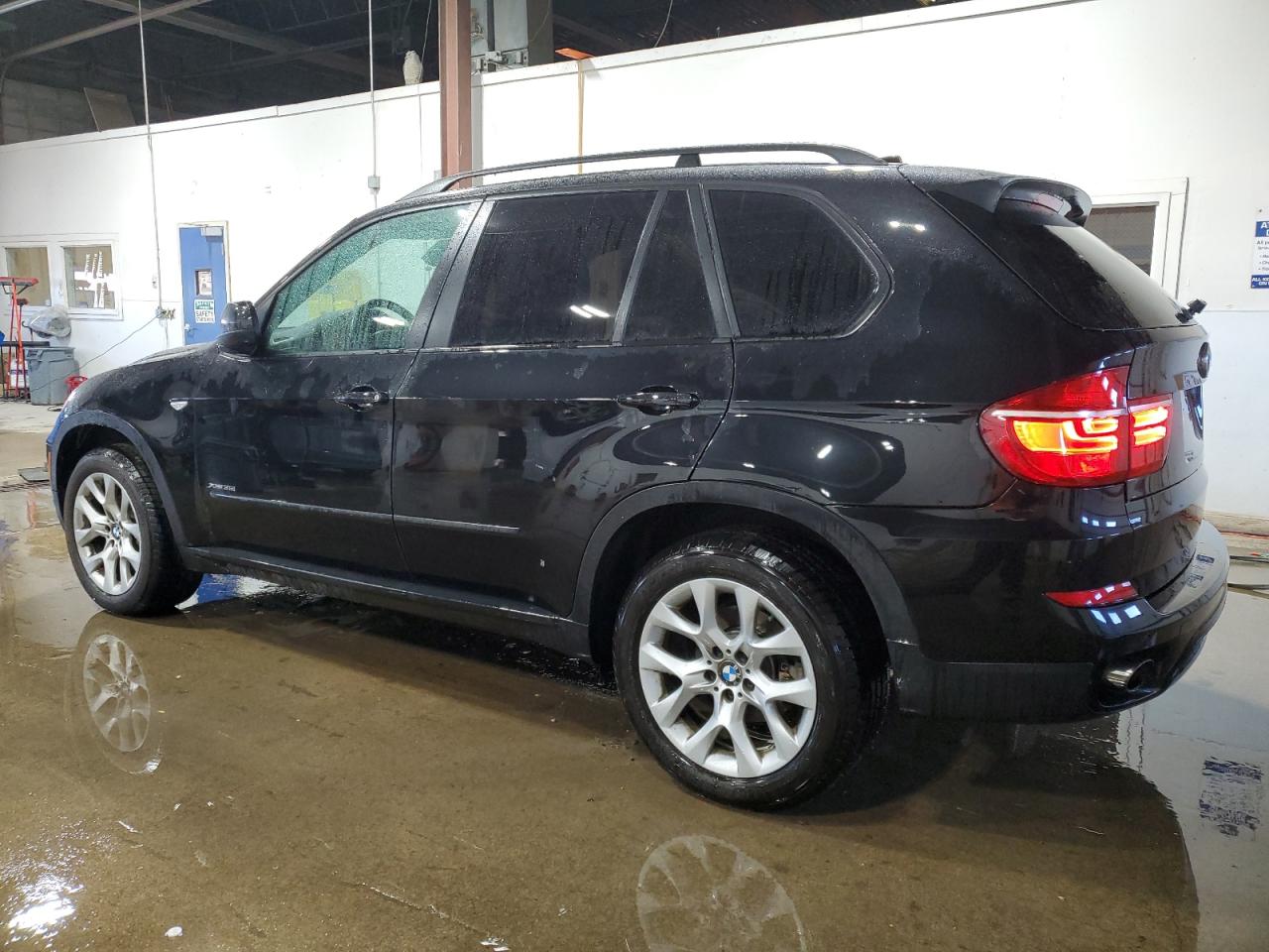 2011 BMW X5 VIN 5UXZV4C56BL738845 Copart auction photo, mechanical damage thumbnail 2